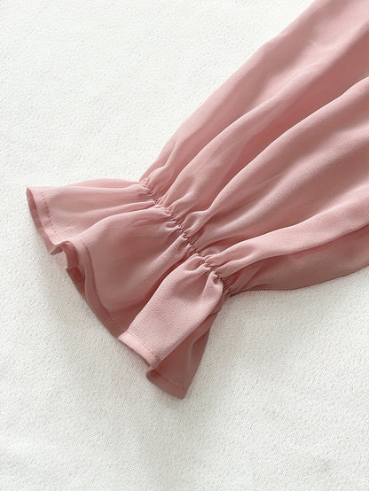 New Summer Women'S Fitted Dress with a Heart-Shaped Neckline And Ruffled Sleeves.