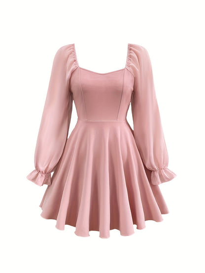 New Summer Women'S Fitted Dress with a Heart-Shaped Neckline And Ruffled Sleeves.